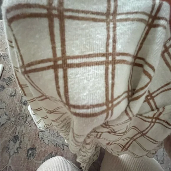 •SOLD• Rylee + Cru Grid Tee 4/5 yrs - Picture 4 of 4